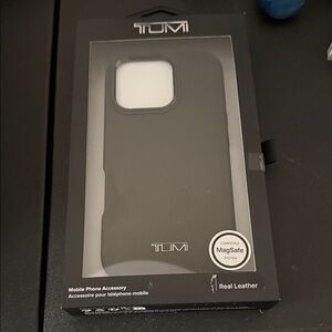 Tumi Black Real Leather MagSafe iPhone 16 Pro Case